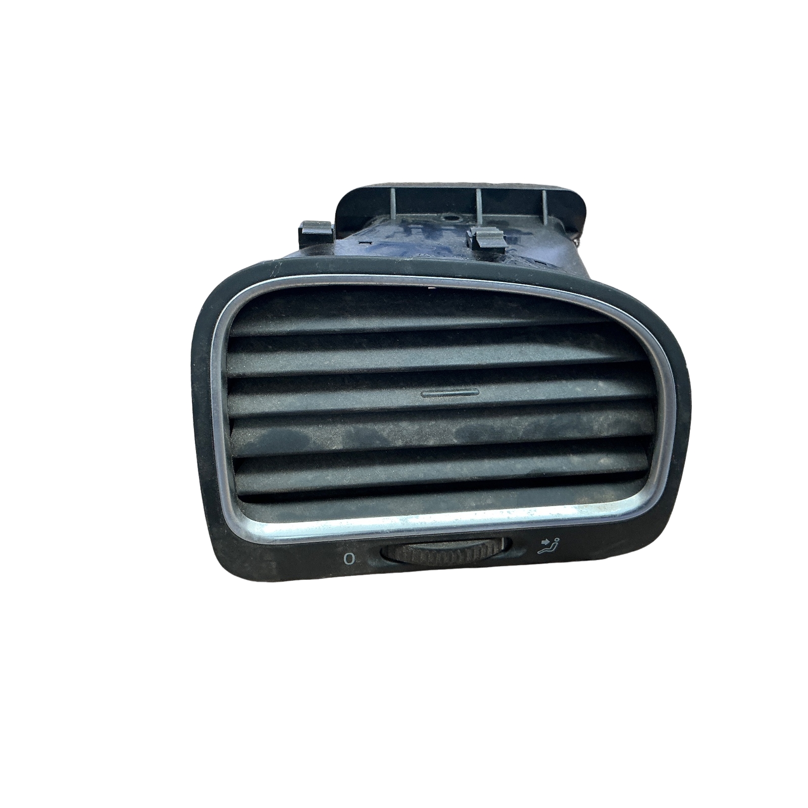 Bocchetta Aria Lat. Cruscotto Destro (Volkswagen Vw) 5K0819704KVAL 5K0819704K Usato