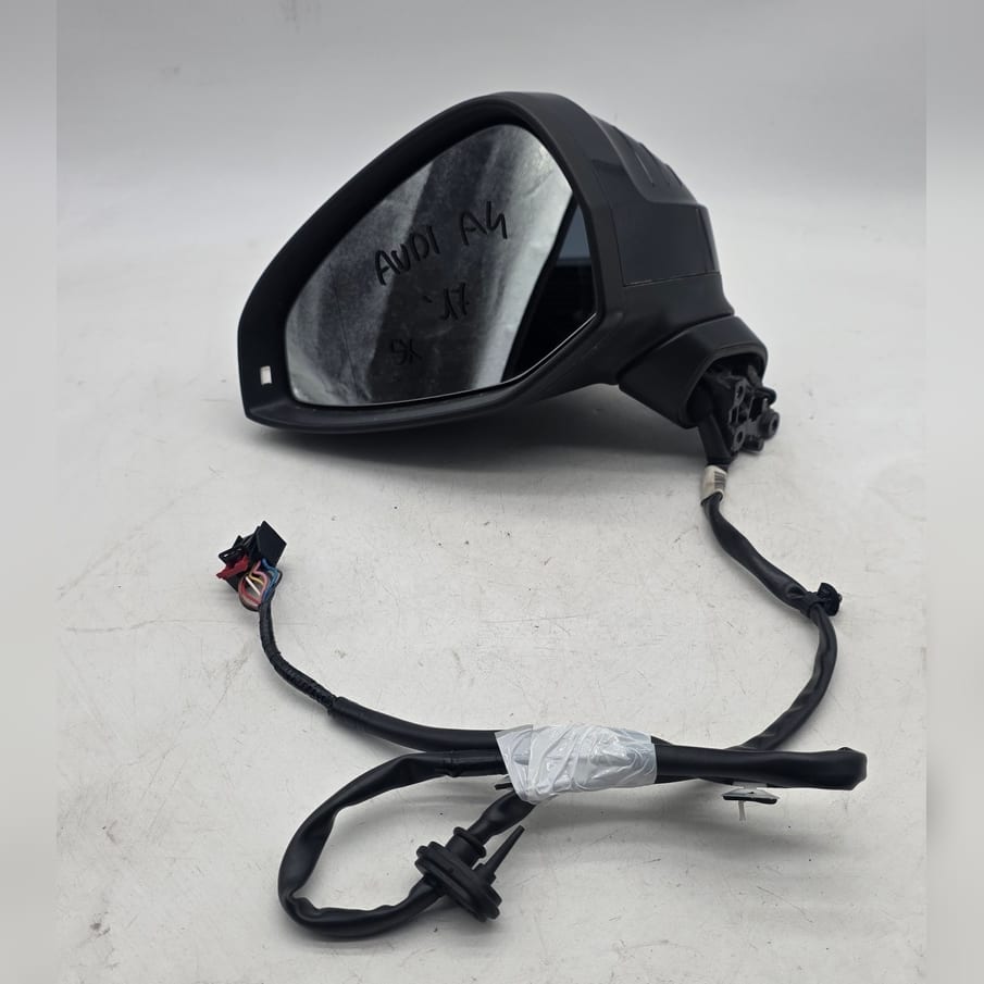 Retrovisore Est. Regolaz. Elettr. Sinistro Audi A4 (8W) (08/15>12/19<) 8W1857409E9B9 SMRASP2105 Usato