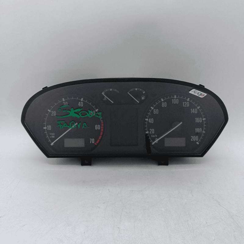 Quadro strumenti compl. - Immagine 1 di 4