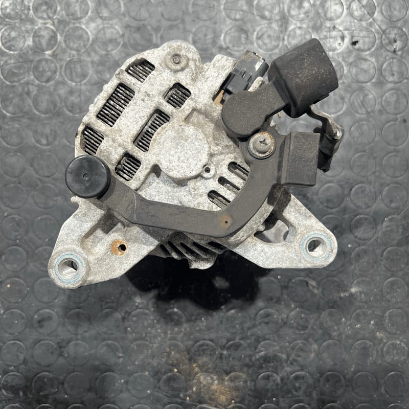 Alternatore (Mitsubishi Electric Corp.) A005TG1392B Usato