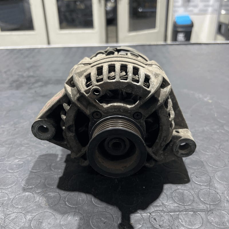 Alternatore (Bosch) YLE102430 Usato