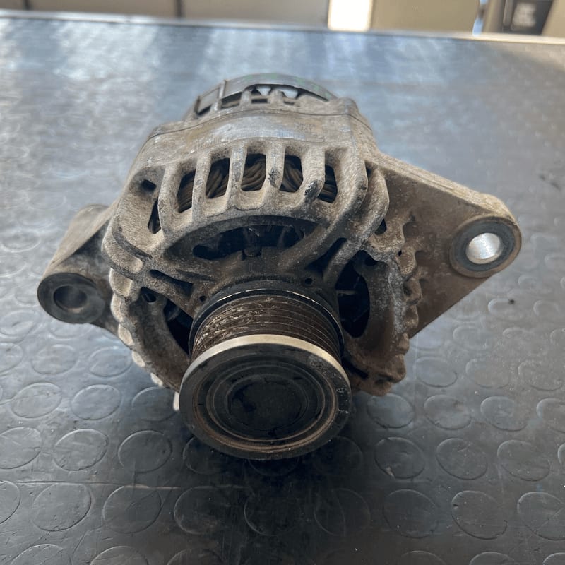 Alternatore (Denso) 52003506 Usato