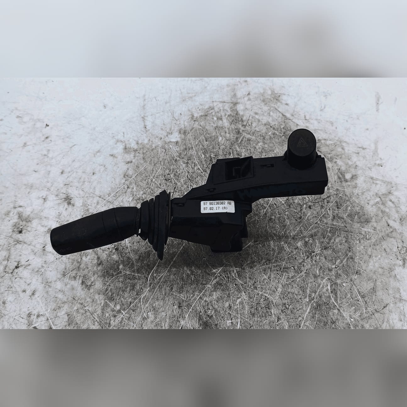 Interruttore blocco comando luci - Immagine 1 di 4