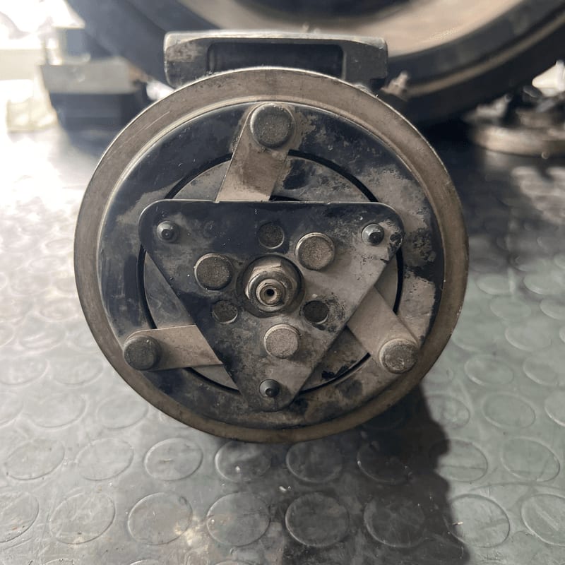 Compressore A/c (Sanden Corporation) 9800821980 Usato