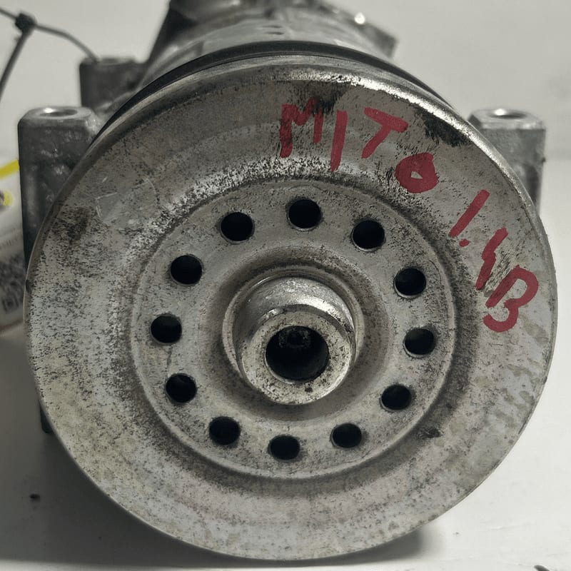 Compressore A/c Fiat DOBLO' (3V) (11/09>04/15<) 55194880 Usato