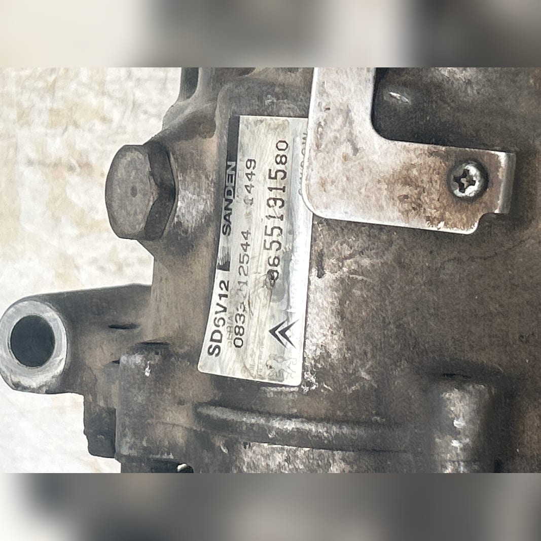 Compressore a/c - Immagine 1 di 7