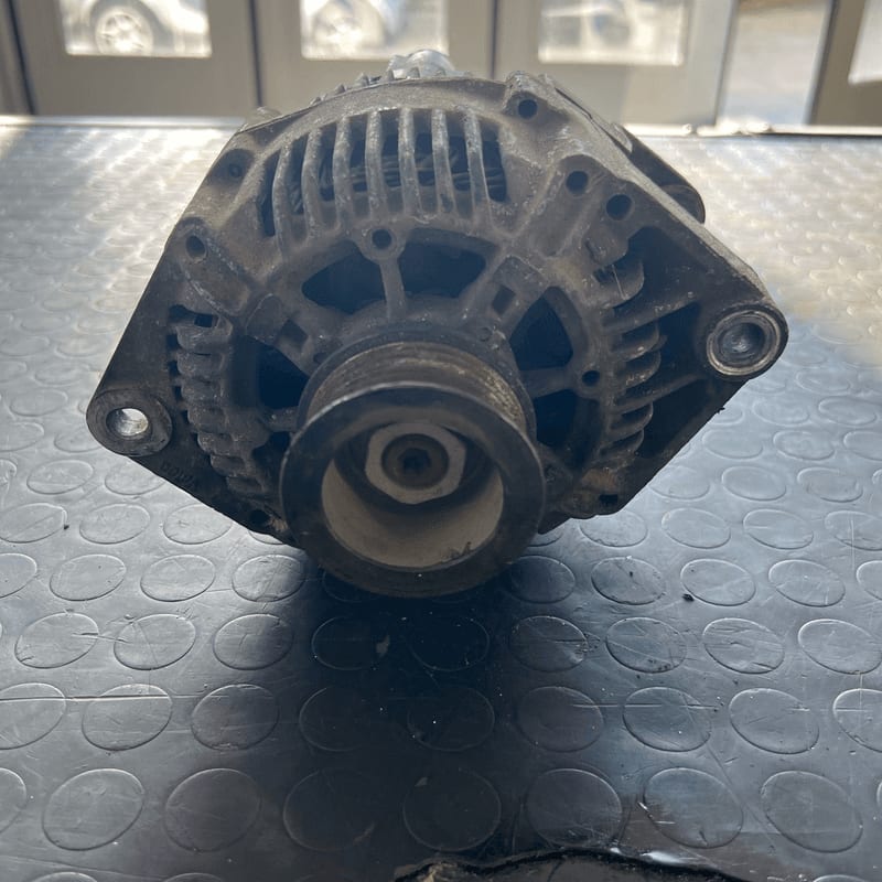 Alternatore (Valeo) 2541678C Usato