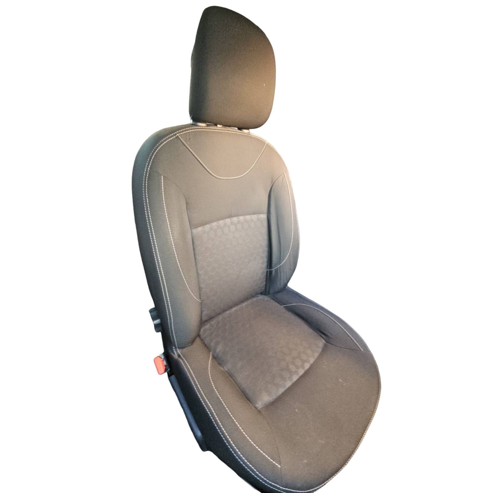 Kit Tappezzeria E Pannelli Dacia SANDERO 2a Serie (12/12>09/21<) 809000922R 809012139R, 809003362R, 809012652R Usato