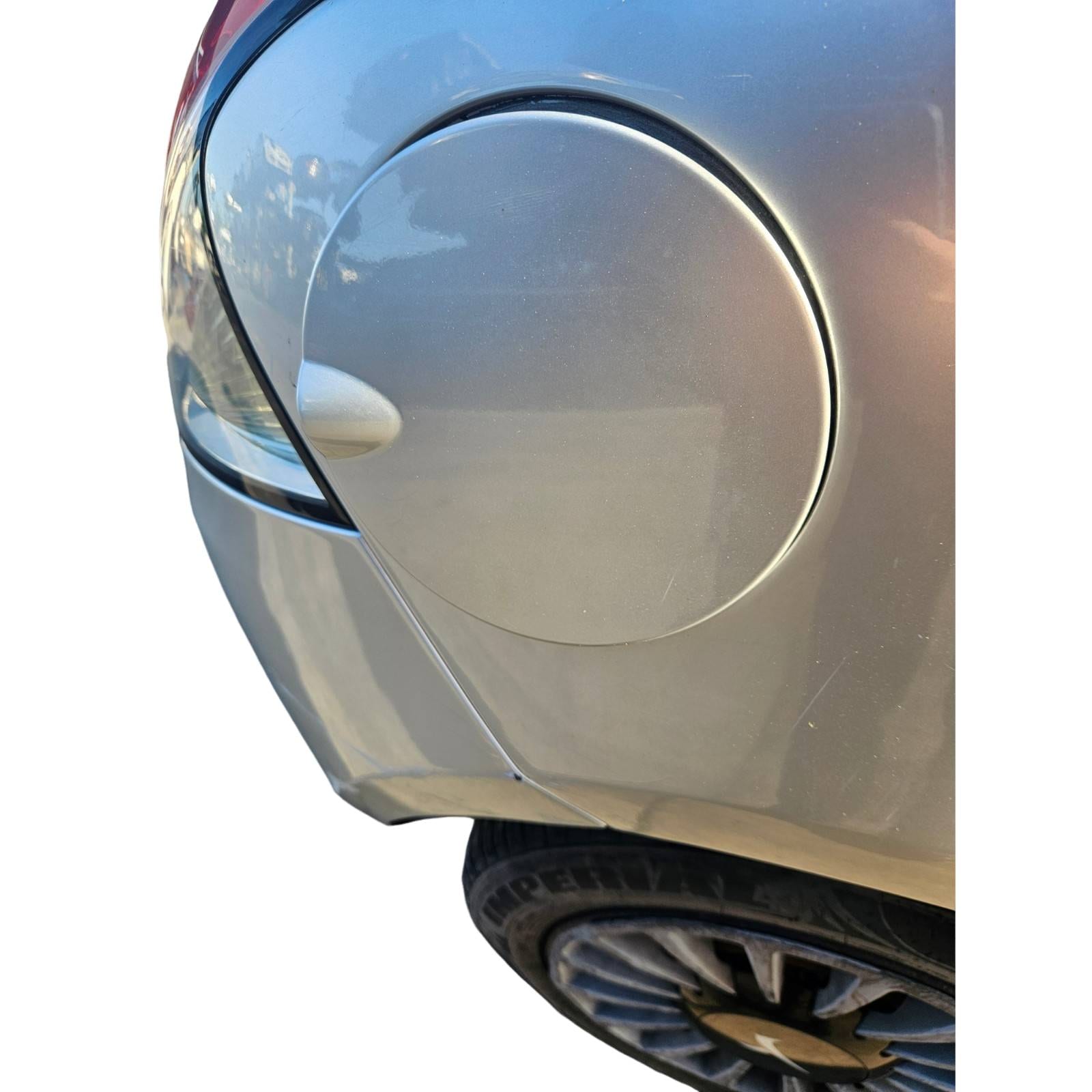 Sportello Carburante Lancia YPSILON (TK) (04/11>06/16<) 735537514 Usato