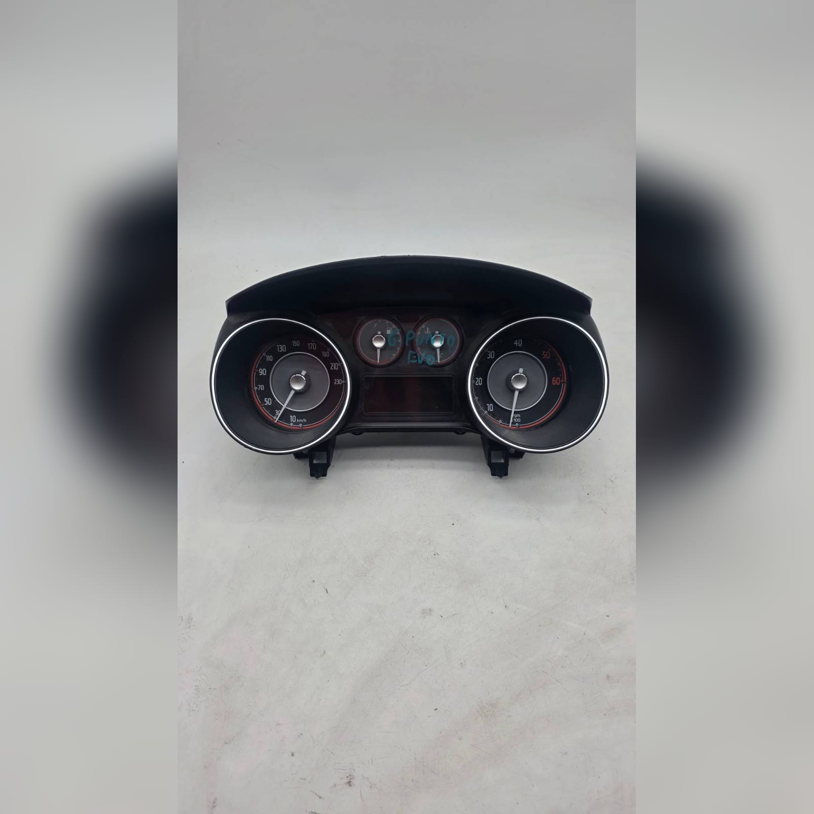 Quadro strumenti compl. - Immagine 1 di 11