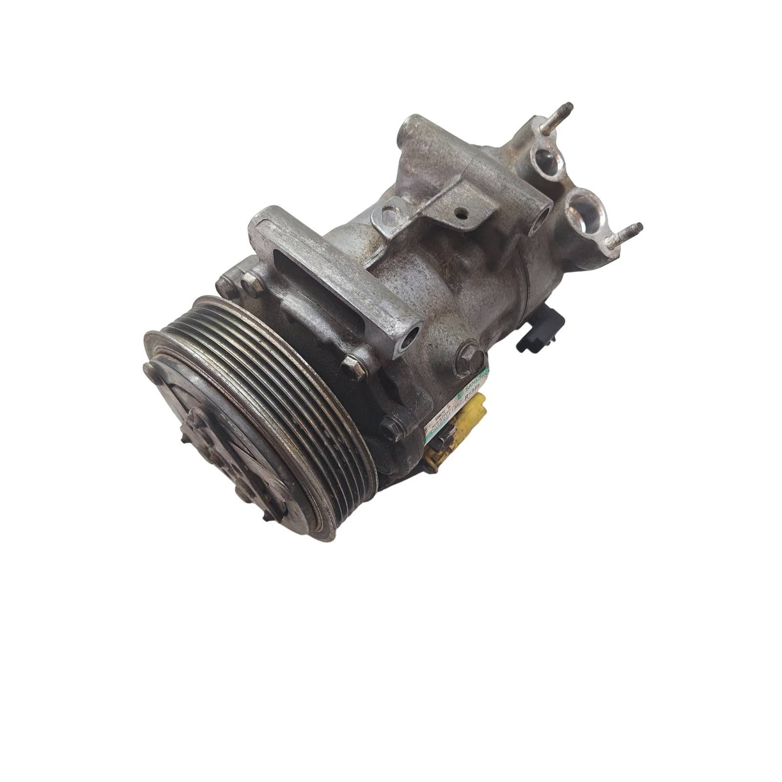 Compressore a/c - Immagine 1 di 10