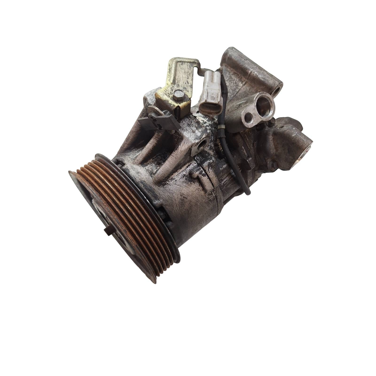 Compressore A/c Toyota YARIS (03/99>11/05<)     (JPP) 8832052010 Usato