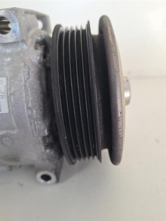 Compressore a/c - Immagine 1 di 5