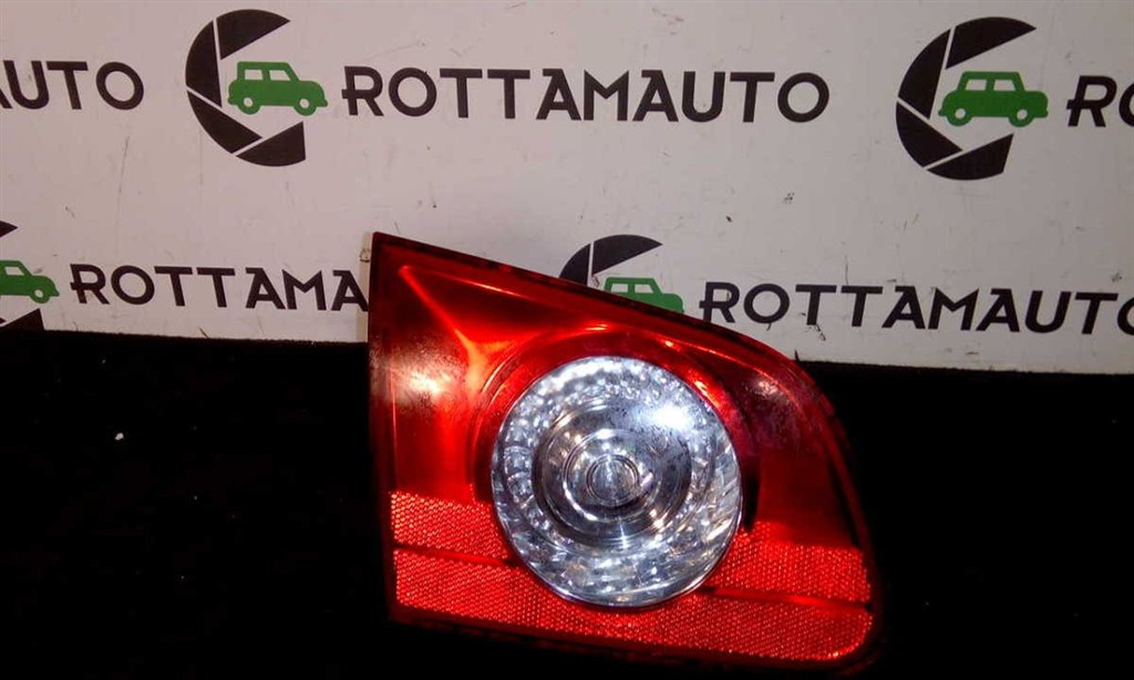 fanale stop supplementare sinistro - Immagine 1 di 3