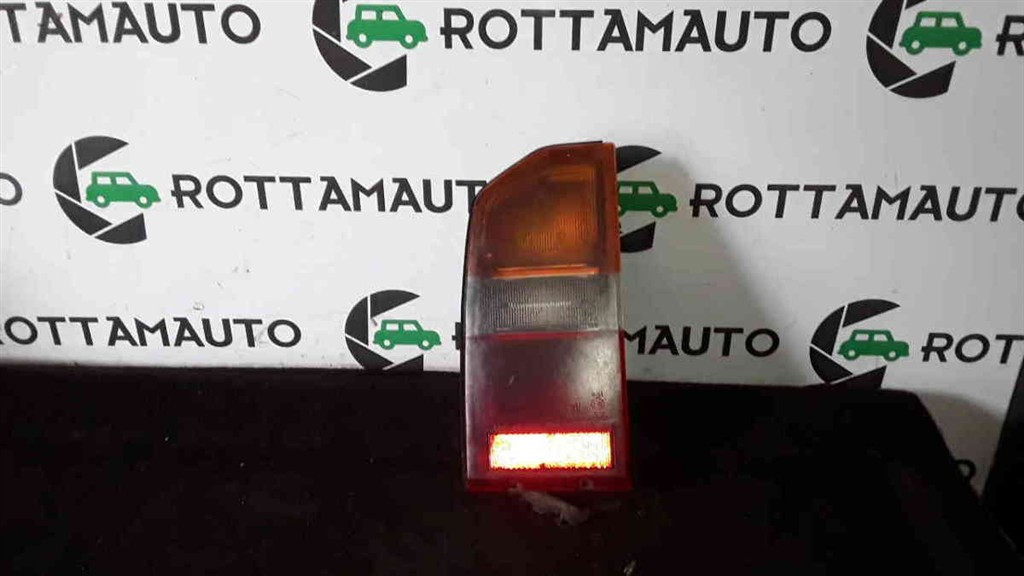 fanale post. sinistro - Immagine 1 di 3