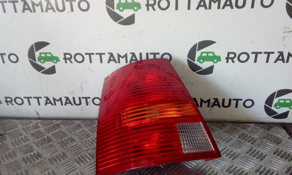 fanale post. sinistro - Immagine 1 di 3