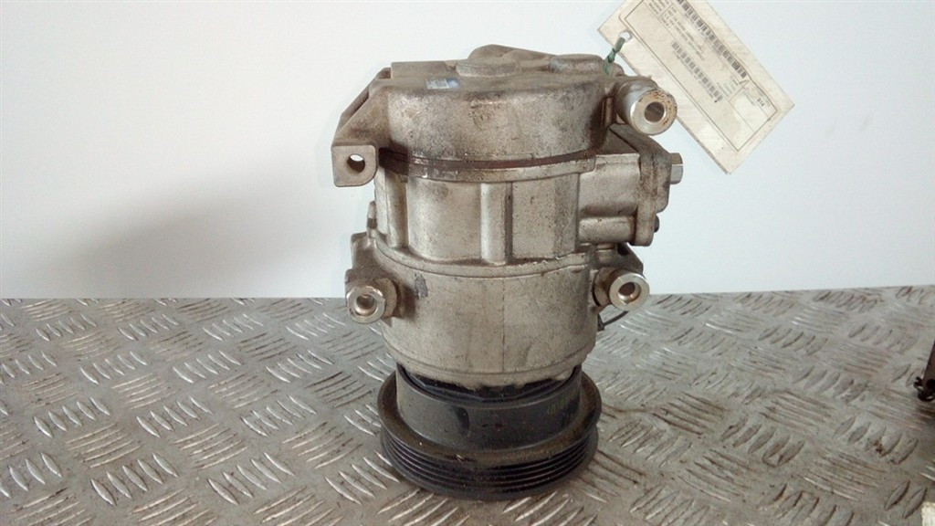 Compressore a/c - Immagine 1 di 5
