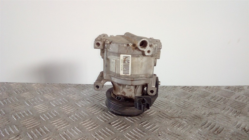 Compressore A/c 465144430 Usato