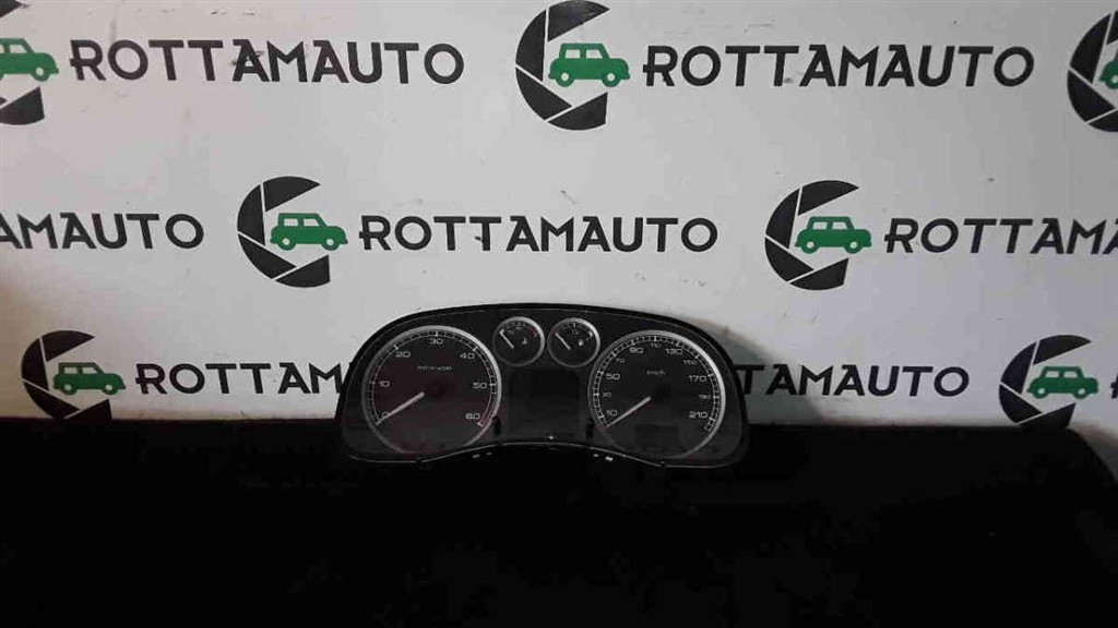 Quadro strumenti compl. - Immagine 1 di 4