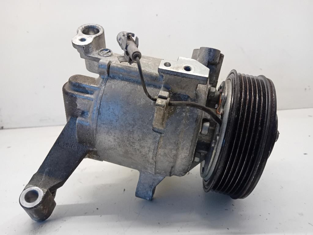 Compressore a/c - Immagine 1 di 3