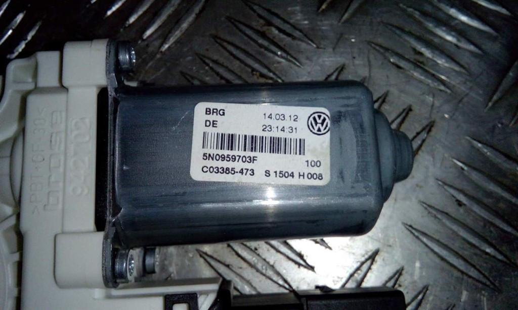 Motorino alzacristallo porta post. Sinistro - Immagine 1 di 4