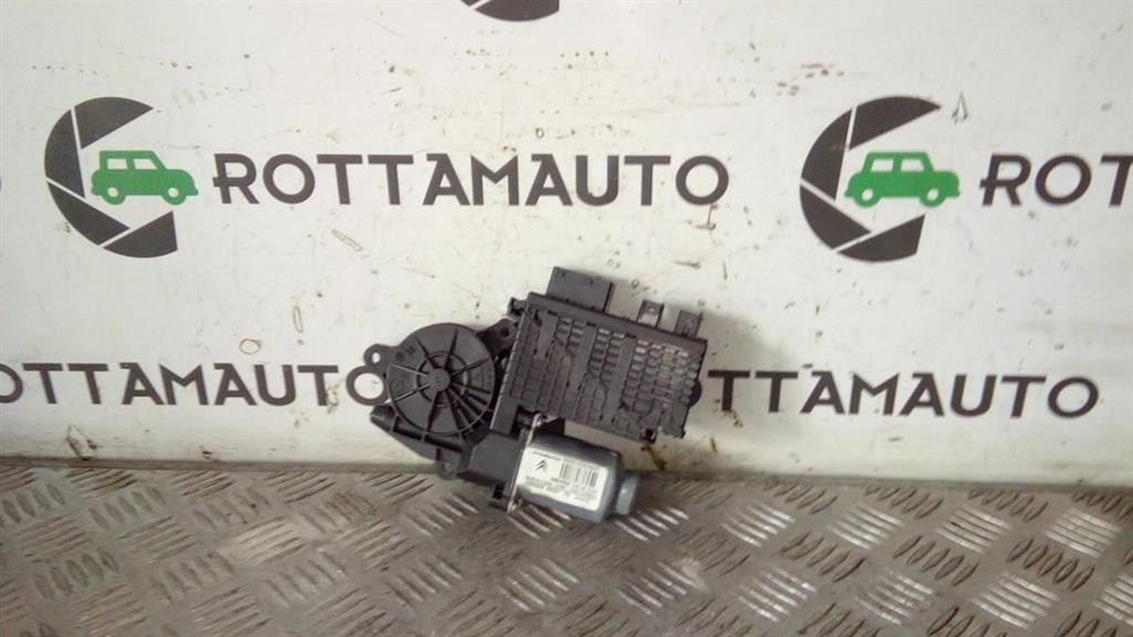 Motorino alzacristallo porta ant. Sinistro - Immagine 1 di 4