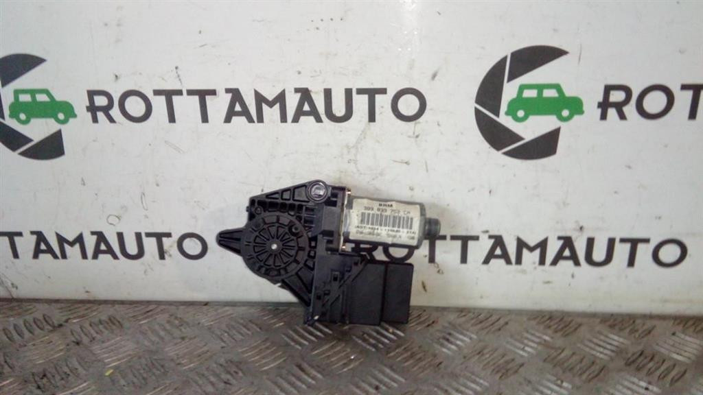 Motorino alzacristallo porta post. Destro - Immagine 1 di 4