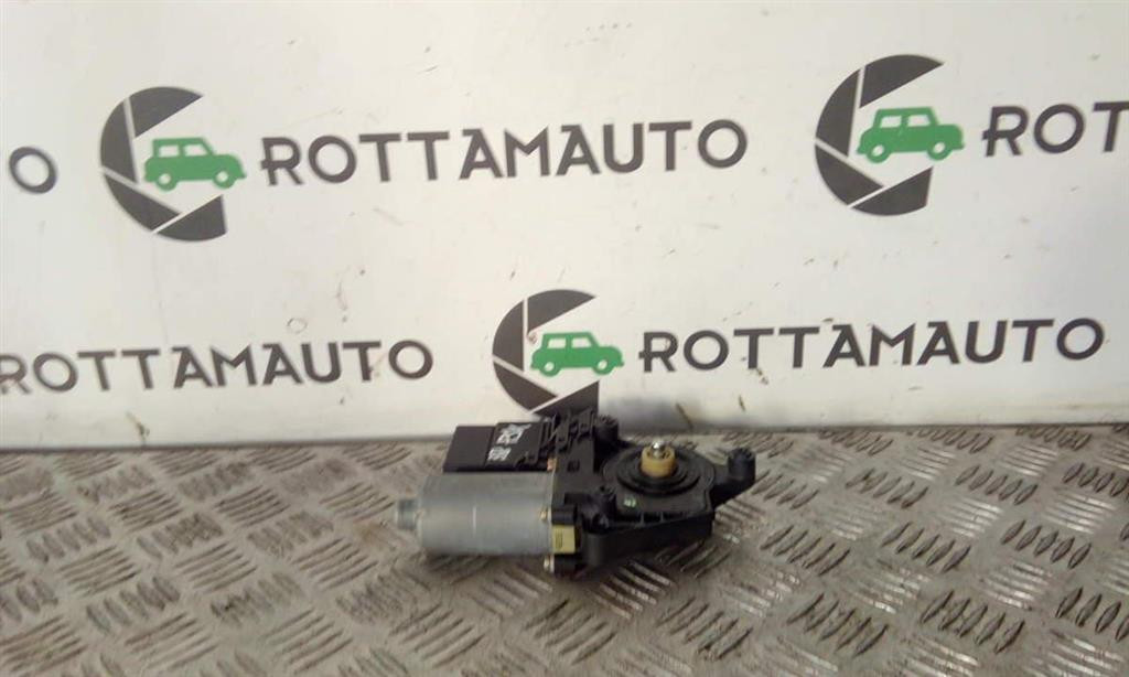 Motorino alzacristallo porta post. Sinistro - Immagine 1 di 5