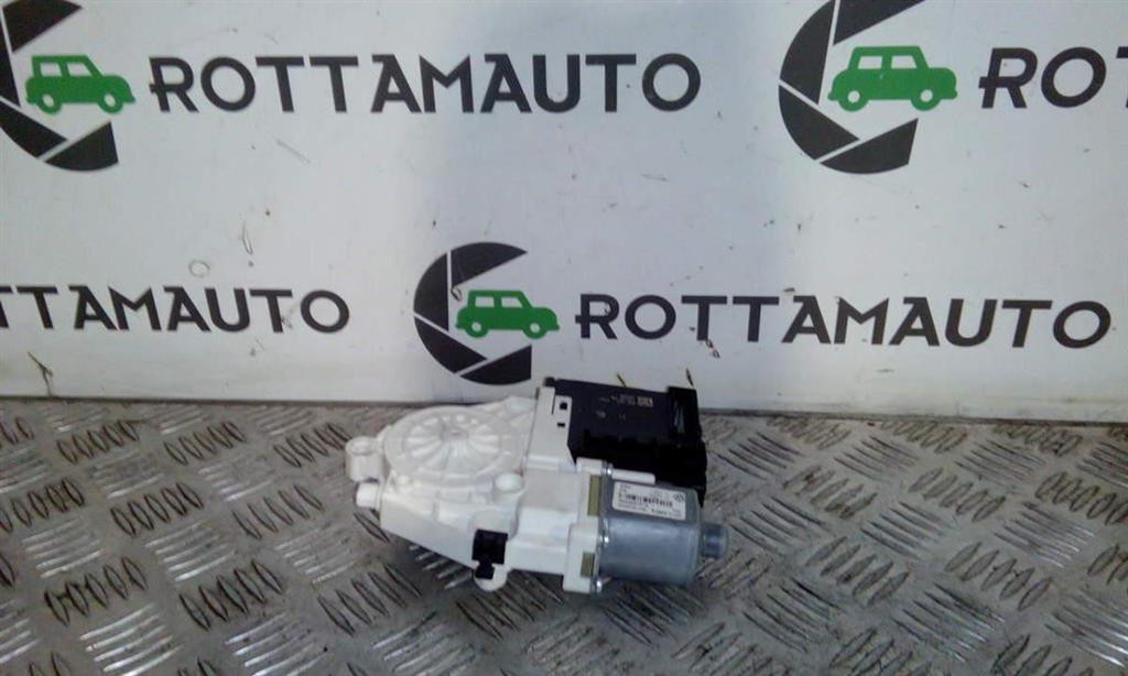 Motorino alzacristallo porta ant. Sinistro - Immagine 1 di 4