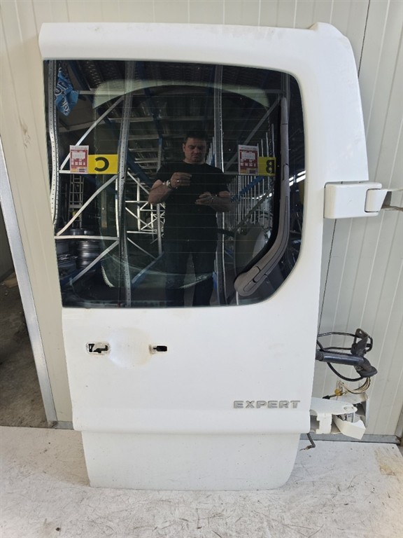 PORTA DI CARICO POST. DX. - Immagine 1 di 4