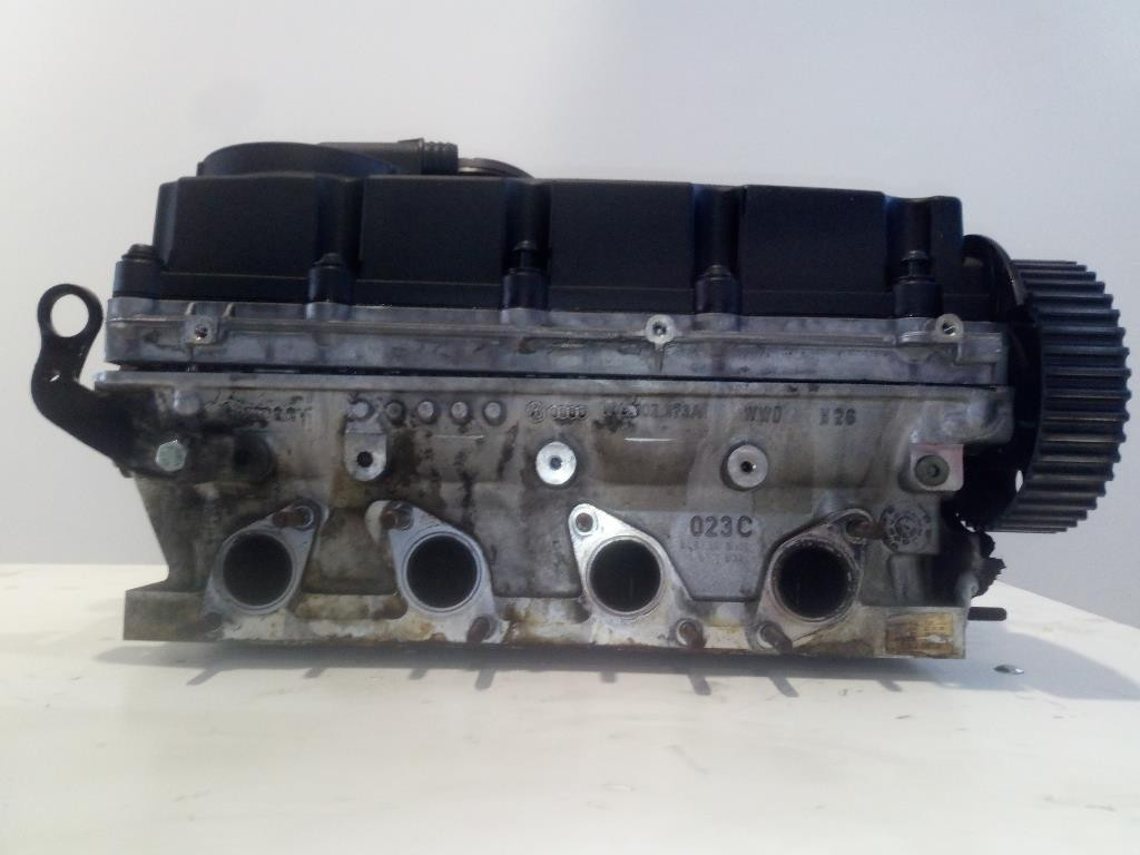 Testata Motore Compl. 03G103373A 03G103469N Usato