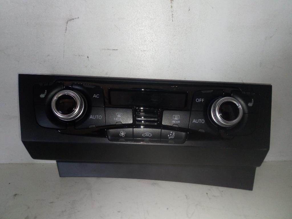 Blocco Comando Climatizzazione 8K2820043AJ Usato