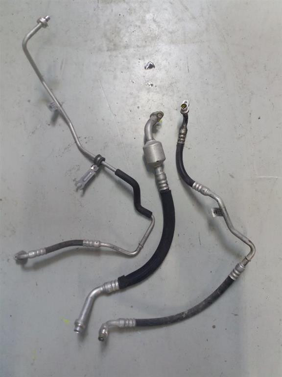 Kit tubi a/c - Immagine 1 di 4