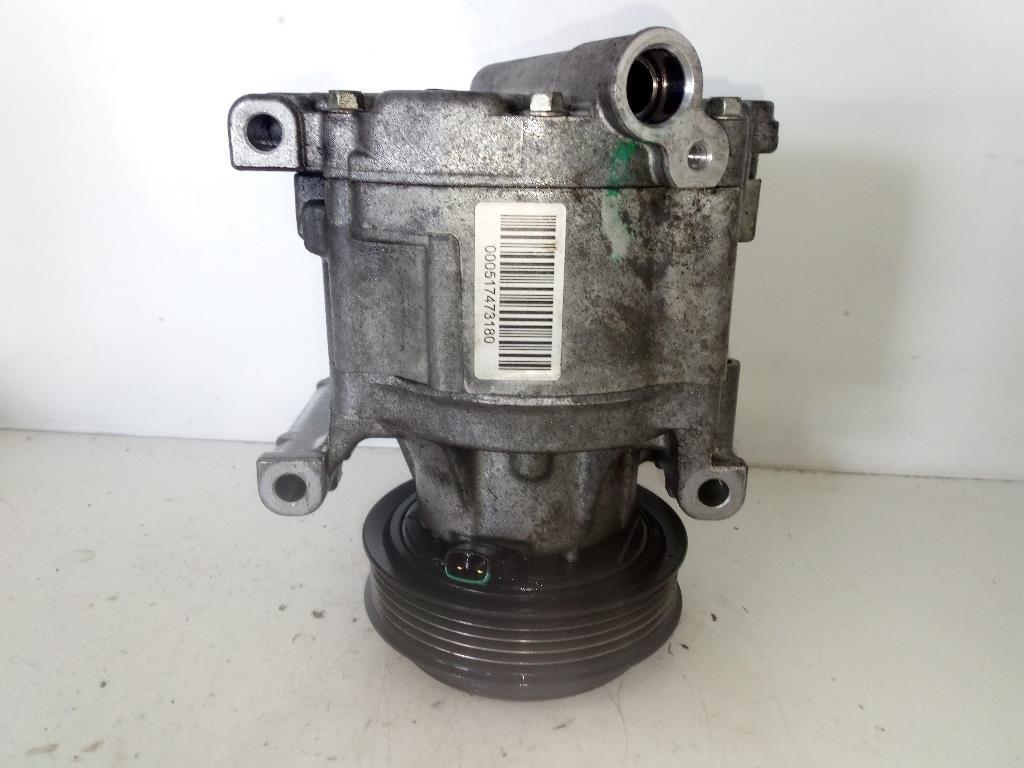 Compressore a/c - Immagine 1 di 5