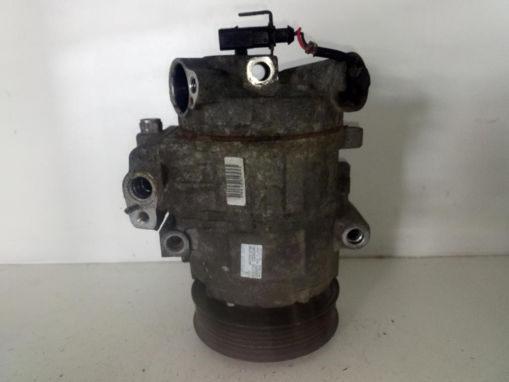 Compressore a/c - Immagine 1 di 6