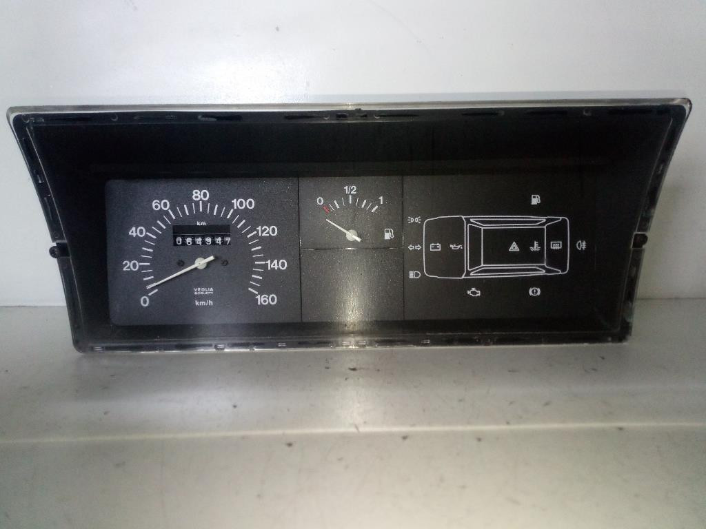 Quadro strumenti compl. - Immagine 1 di 4