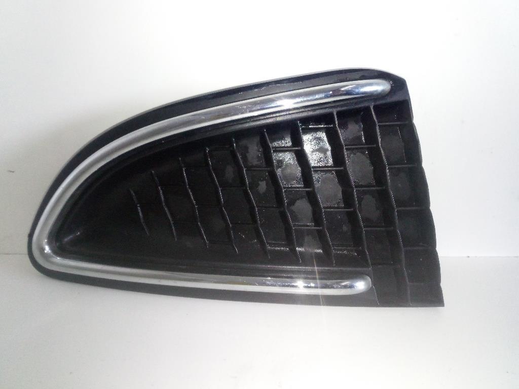 Griglia Paraurti Ant. Destro 735486084 Usato