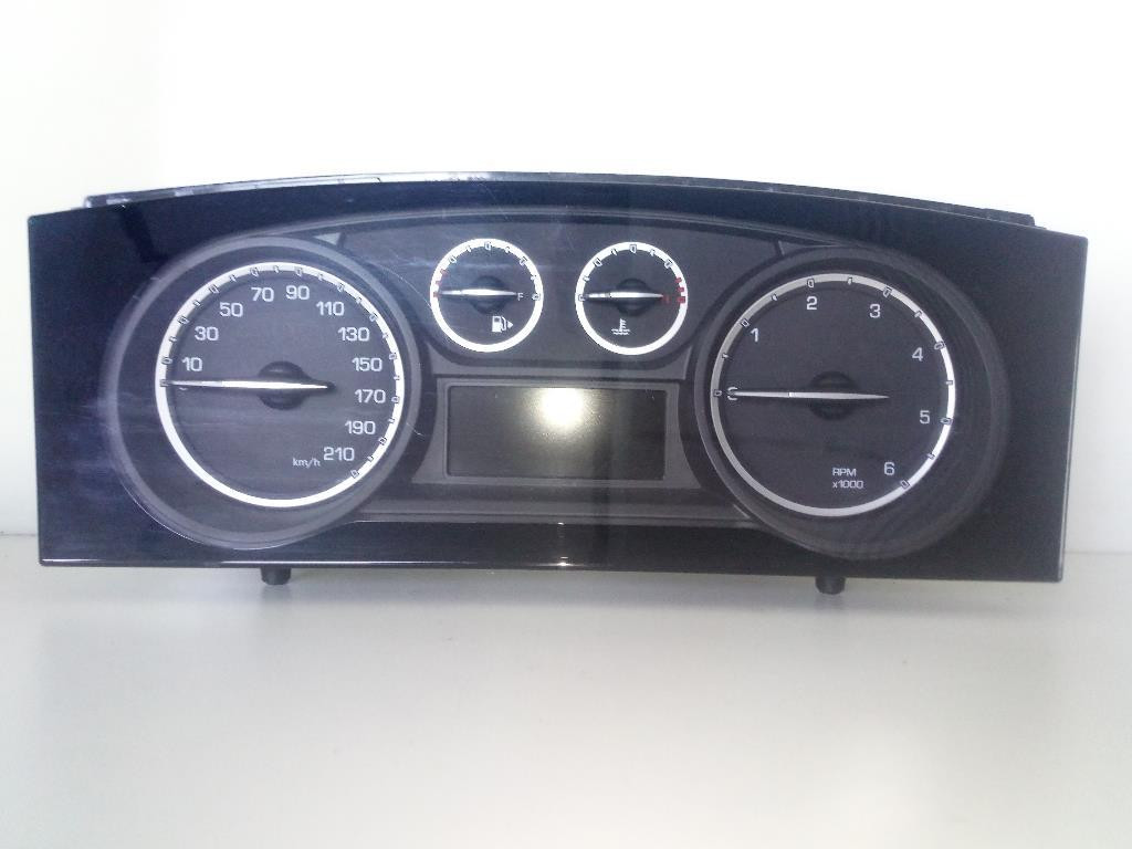 Quadro strumenti compl. - Immagine 1 di 5