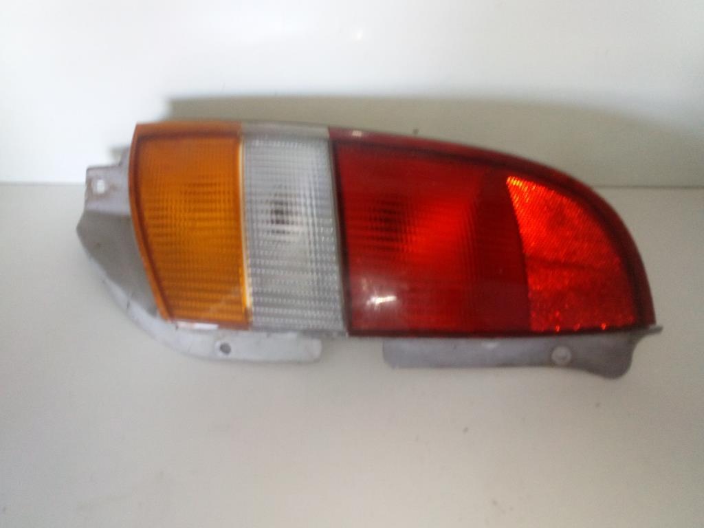 Fanale Post. Destro 92402051RH Usato