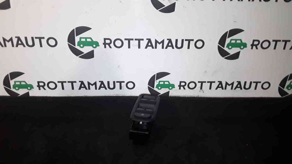 Blocco Comandi Alzacristalli Sinistro 6A6T 14A132 Usato