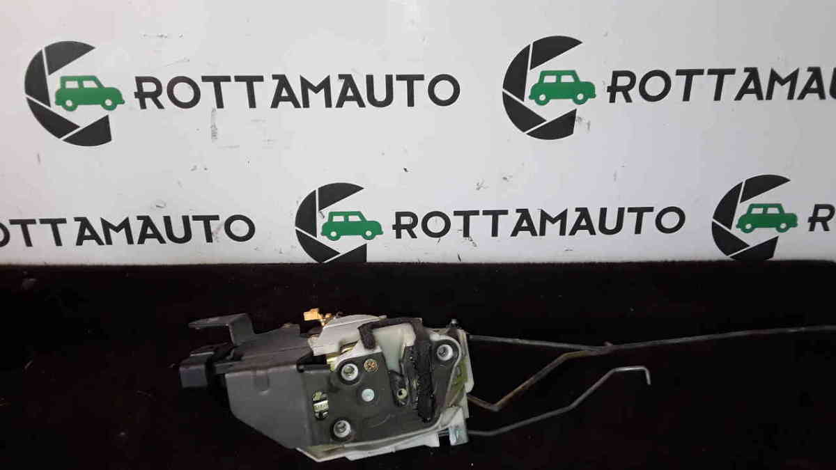 Serratura porta ant. Destro - Immagine 1 di 5