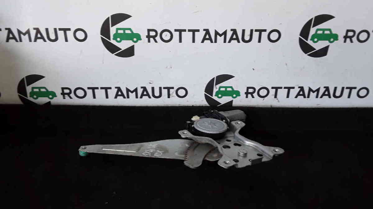 Alzacristallo Porta Post. Destro DENSO 83530 Usato