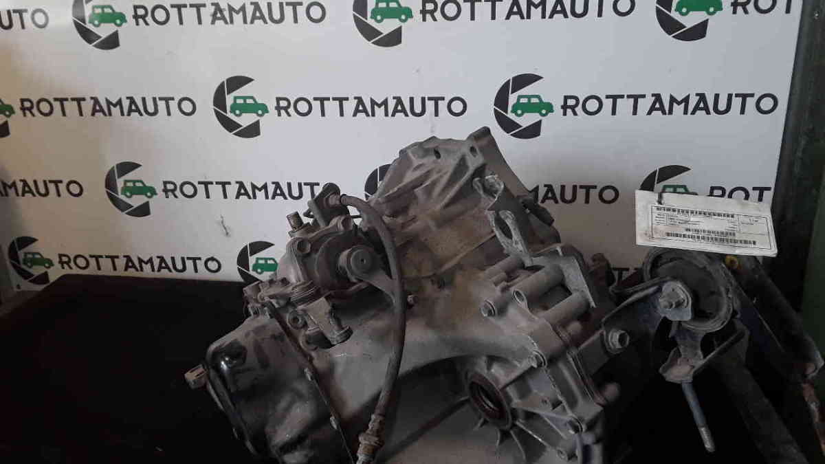 Cambio Compl. 3030052081 Usato