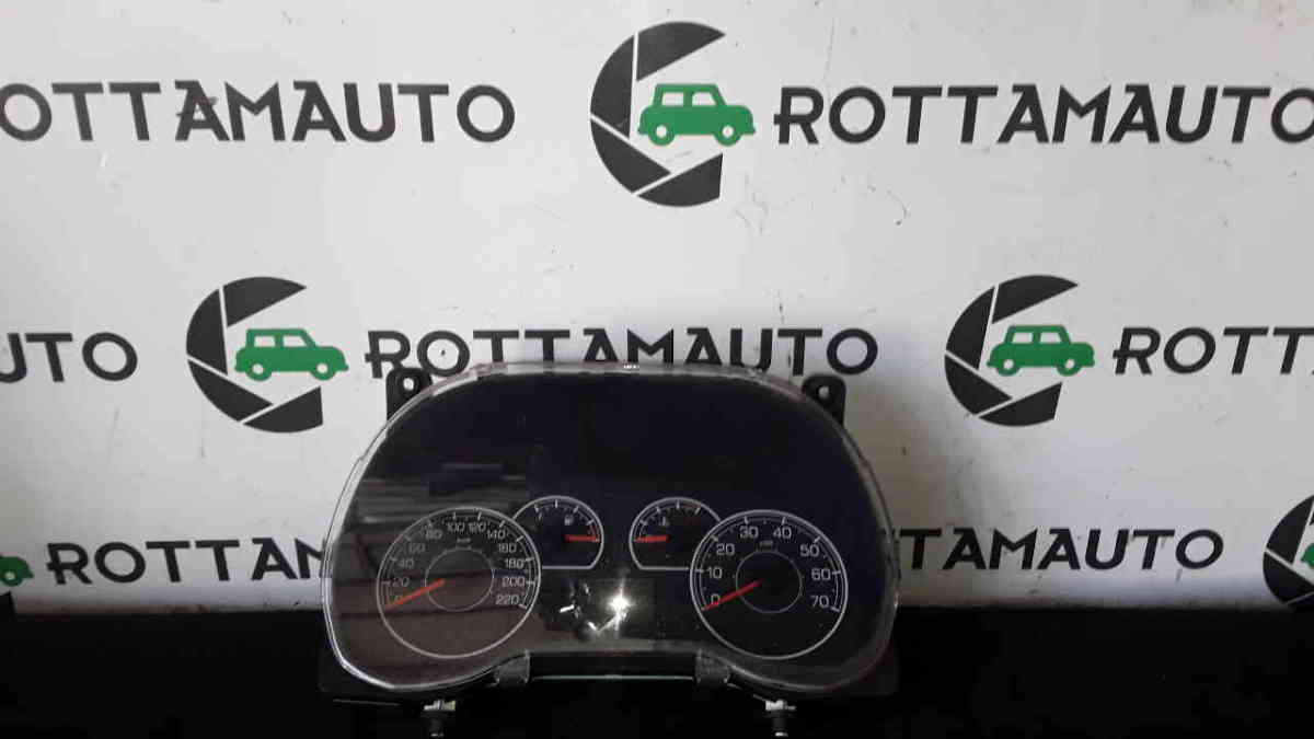Quadro strumenti compl. - Immagine 1 di 4