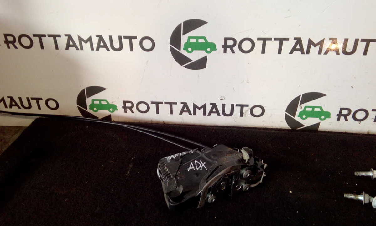 Serratura porta ant. Destro - Immagine 1 di 5