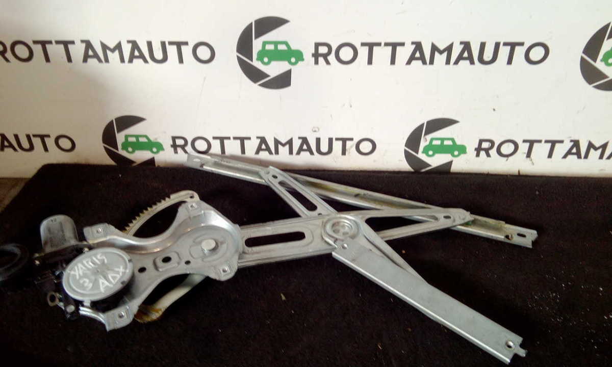 alzacristallo porta ant. destro - Immagine 1 di 4