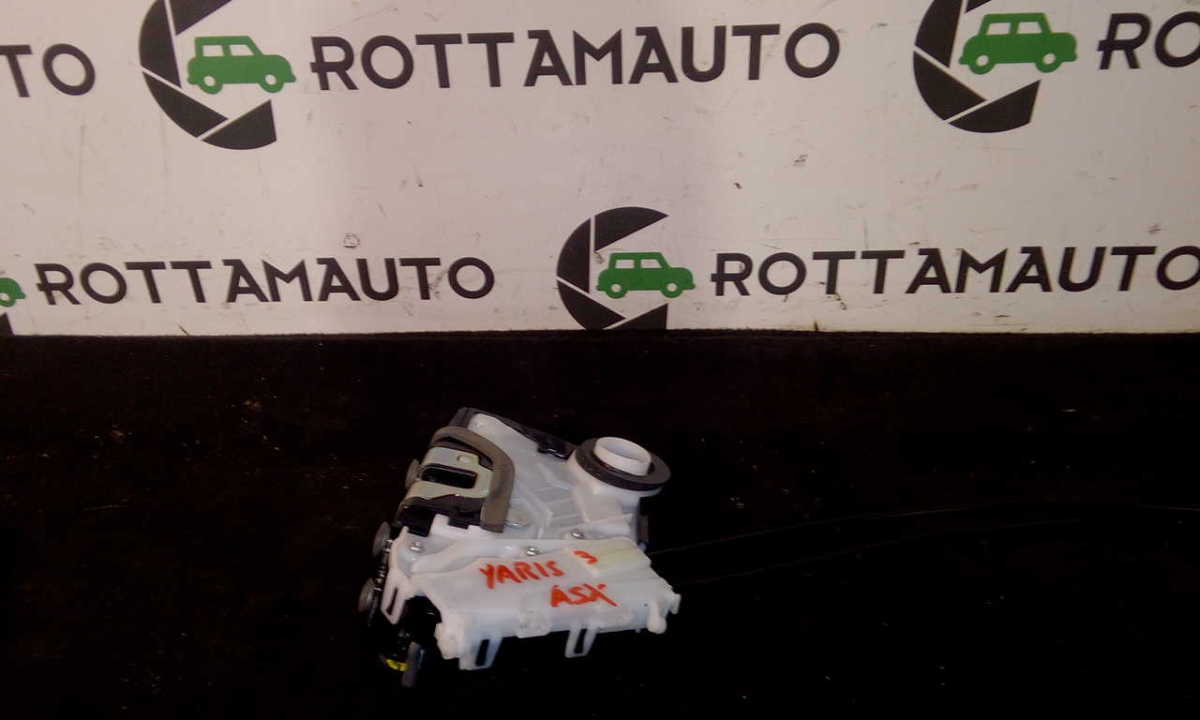 Serratura porta ant. Sinistro - Immagine 1 di 4