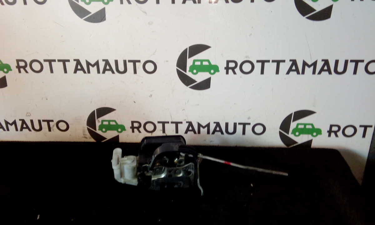 Serratura porta ant. Destro - Immagine 1 di 4
