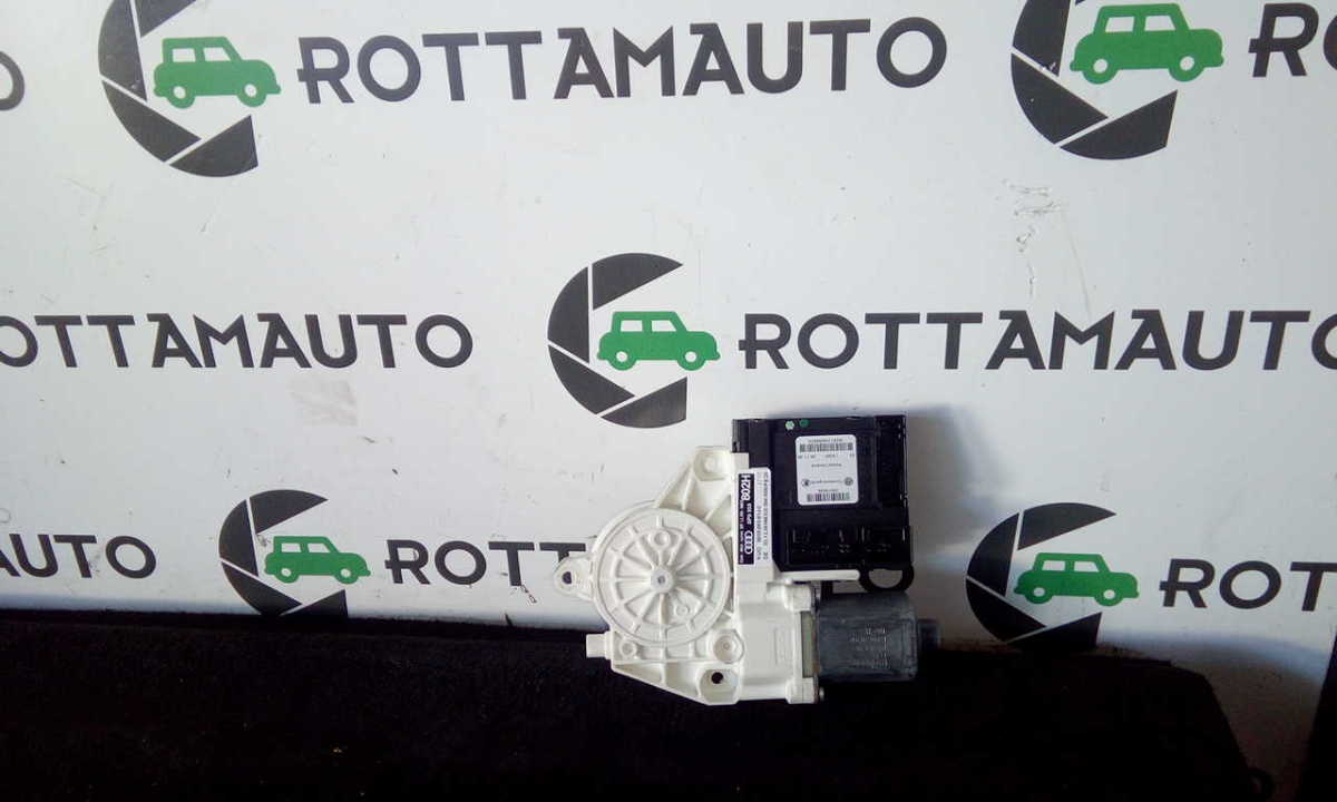 Alzacristallo Porta Ant. Destro 8P0 959 Usato
