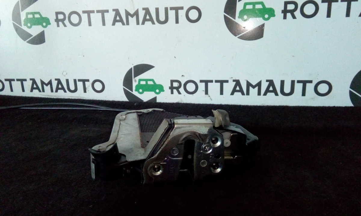 Serratura porta ant. Destro - Immagine 1 di 4